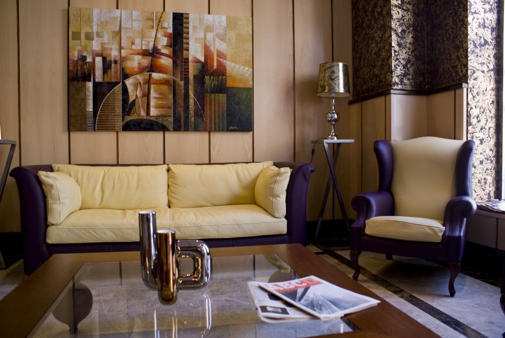 Hotel 4C Puerta Europa Madrid Eksteriør bilde